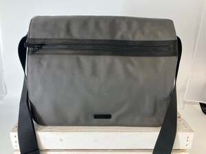 MICHAEL KORS NWT PARKER LG CHARCOAL CANVAS MESSANGER BAG